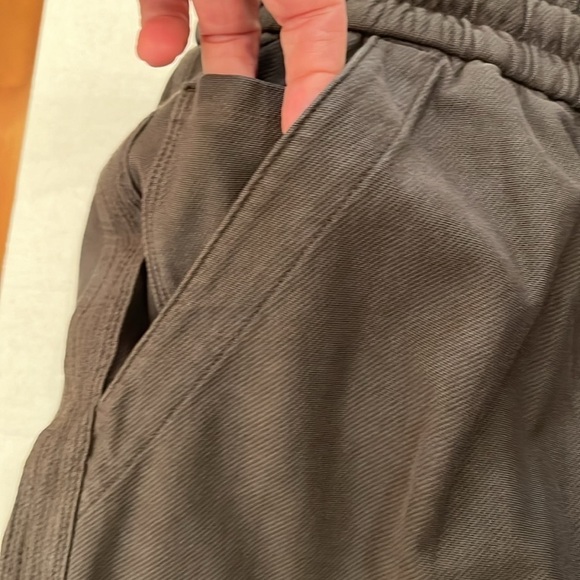NWT-ATHLETA-W 26-gray-Farallon jogger. elastic & drawstring waistband ,stretchy! - Picture 8 of 13